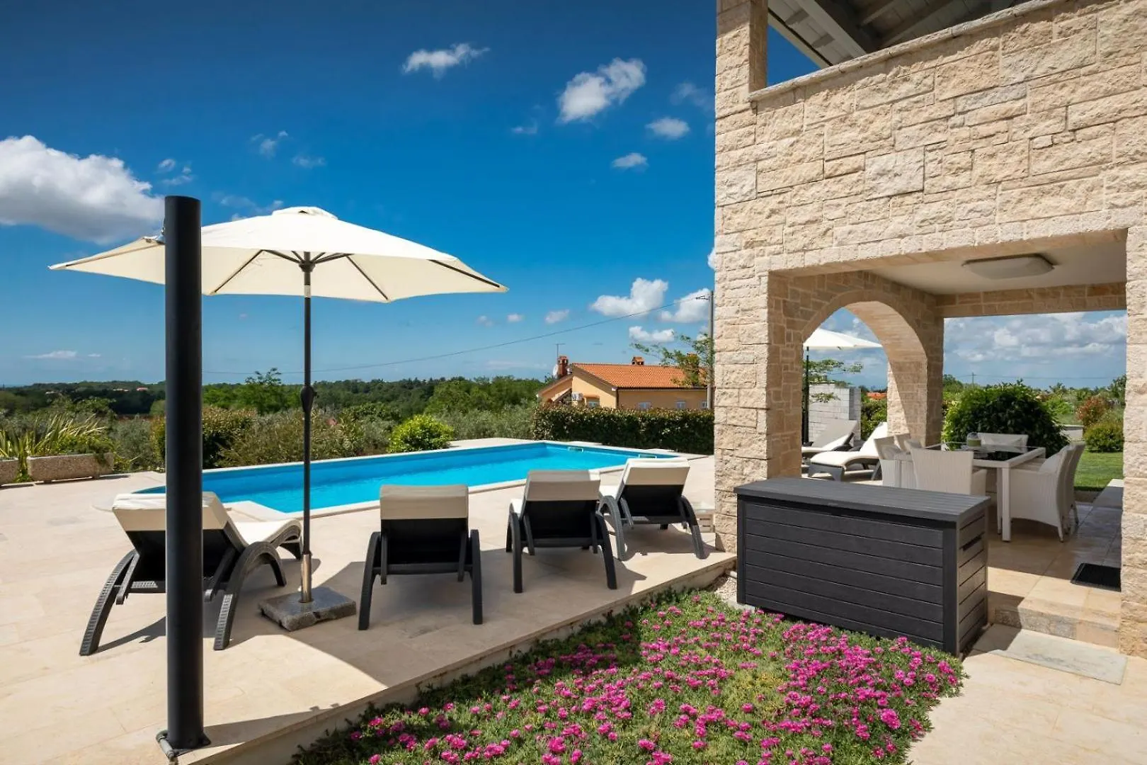Beautiful Villa Marika With Pool In Vizinada Lasci 0*,  Kroatien